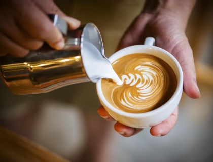 Latte Art Workshop Kurs. Barista Schulungen