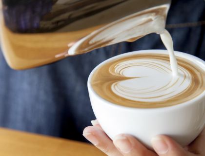 Latte Art Milchschaum. Barista Workshop Innsbruck
